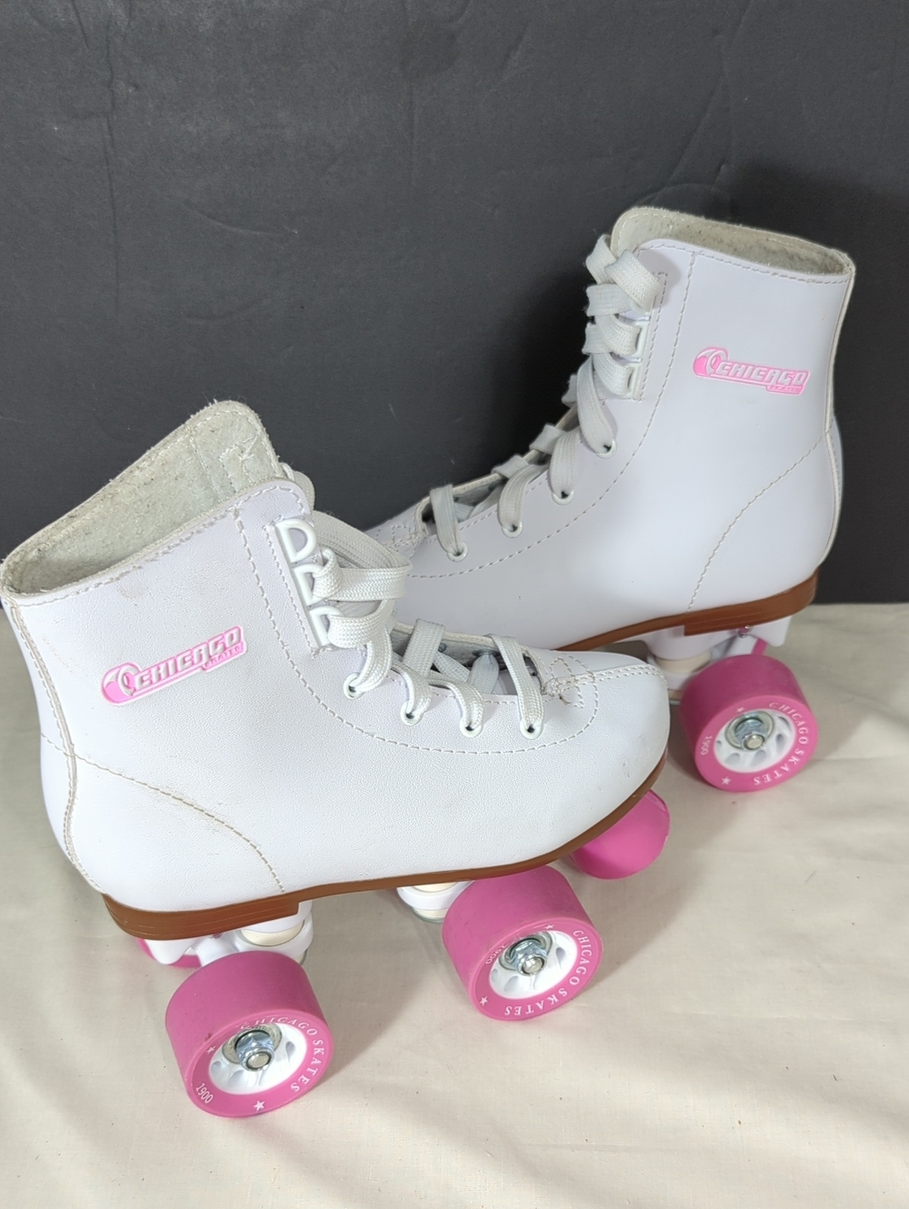 Chicago Girl’s Classic Roller Skates – White & Pink